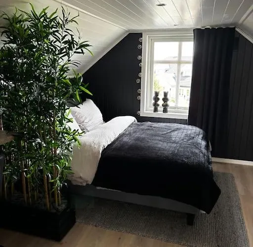 Ny Og Moderne Studioleilighet Med Elbil Lading Gjøvik