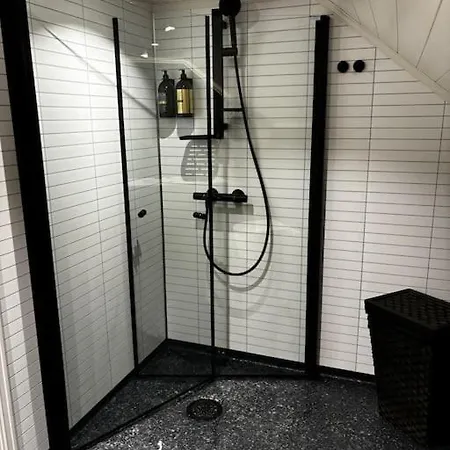 Apartament Ny Og Moderne Studioleilighet Med Elbil Lading *